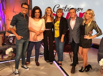 Jimena Barón junto al equipo