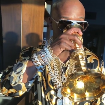 A Floyd Mayweather e encanta mostrar sus joyas en Instagram