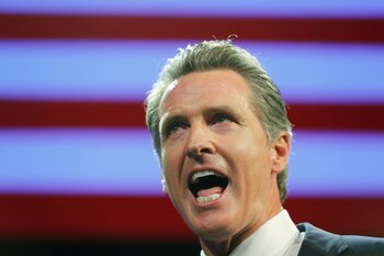 El demócrata Gavin Newsom tras