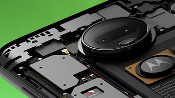 Se destaca al cámara trasera