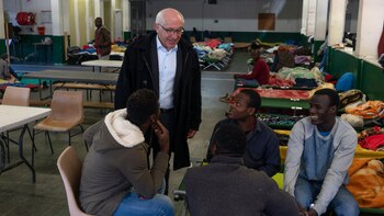 Jean-René Etchegaray, alcalde de Bayona.