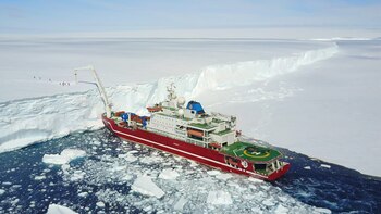 El rompehielos S. A. Agulhas