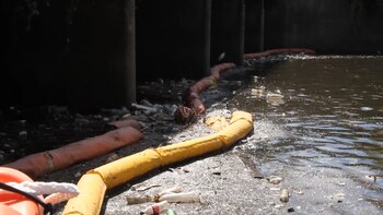 En sus aguas se descargan