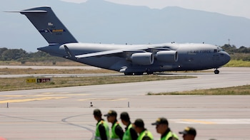 Un avión de la Fuerza