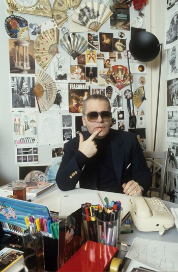 Karl Lagerfeld en su estudio,