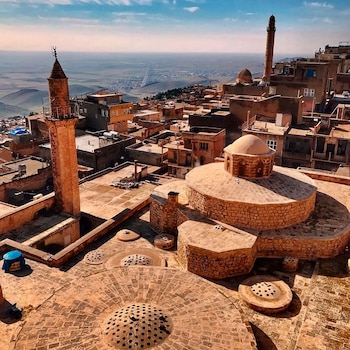 La fortaleza esconde imponentes paisajes