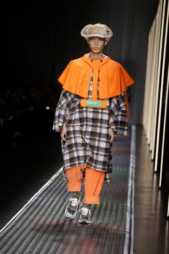 Capitas de polar cuadrillé; pantalones