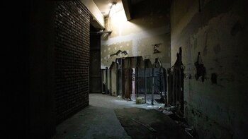 Paredes destruidos en las entrañas de la