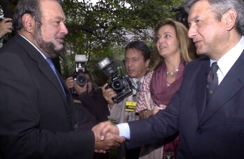 Según AMLO, Slim quiere ejecutar