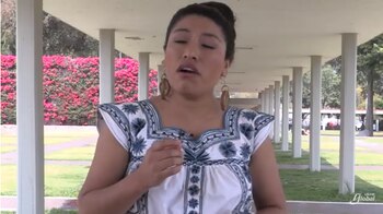 María Reyna canta en mixe,
