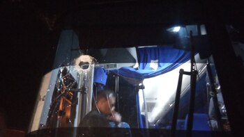 Así quedó el autobús tras