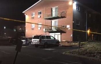 La policía cercó el edificio