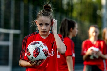 Olivia Moultrie durante una sesión de entrenamiento en Alemania en agosto de 2018. (Credit Daniel Etter para The New York Times)