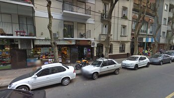 La pizzería está ubicada en