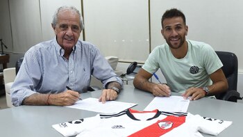 Leonardo Ponzio renovó su contrato con River (@CARPoficial)