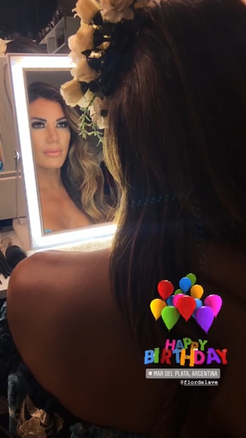 Detalle del arreglo floral en