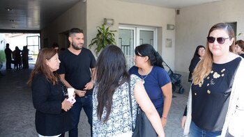 Familiares en el velatorio de