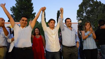 El diputado Axel Kicillof junto