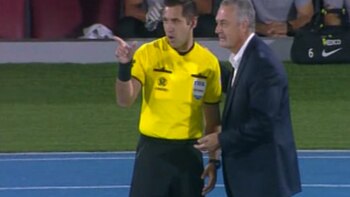 Gustavo Alfaro también le recriminó