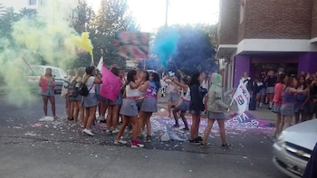 Futuros egresados de festejo y