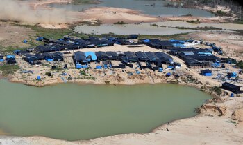 Tiendas de campaña cubren un