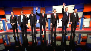 Candidatos republicanos durante un debate