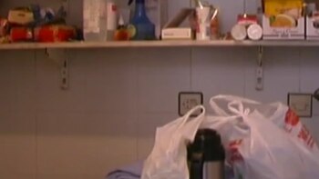 Los abuelos eran engañados para