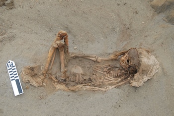 Un típico entierro infantil con