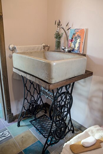 Un toilette con aires vintage.