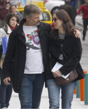 Viggo Mortensen y pareja, Ariadna