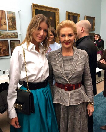 Junto a la diseñadora Carolina