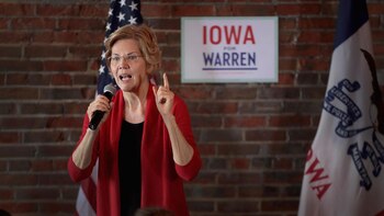 La precandidata demócrata Elizabeth Warren,