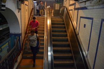 Los pasajeros deben utilizar las