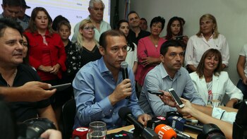 El gobernador evitó referirse al