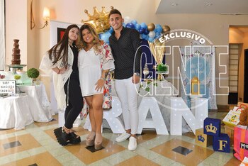 Con la madrina del bebé