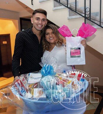 Ambrosioni y More, con algunos