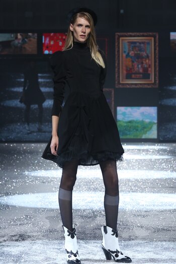 Romina Lanaro con texanas combinadas.