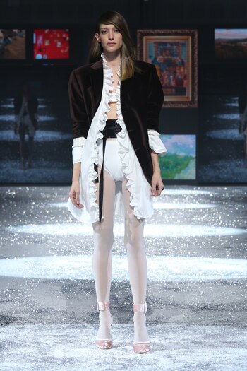 Stilettos con pulsera alta en