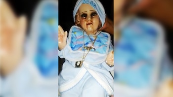 El “niño santo” lloró por
