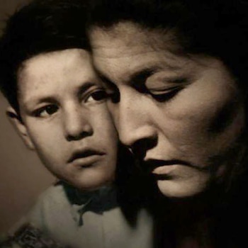 A modo de homenaje, escribió