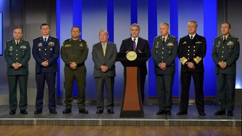 La cúpula militar presentada por