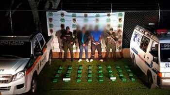 Dos hombres que se hacían