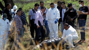 Al menos 19 cuerpos fueron