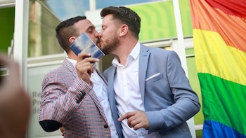 El diputado y su esposo