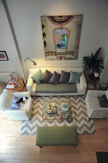 Tonos neutros en el living.