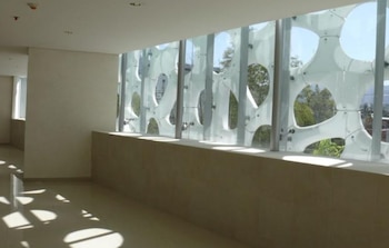 Esta fachada, según la misma