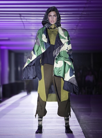 La estampa camuflaje aparece como