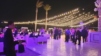 Al cierre de cada día