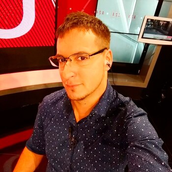 Sergio Jalfin trabaja como meteorólogo