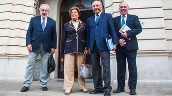 De izquierda a derecha: Eduardo